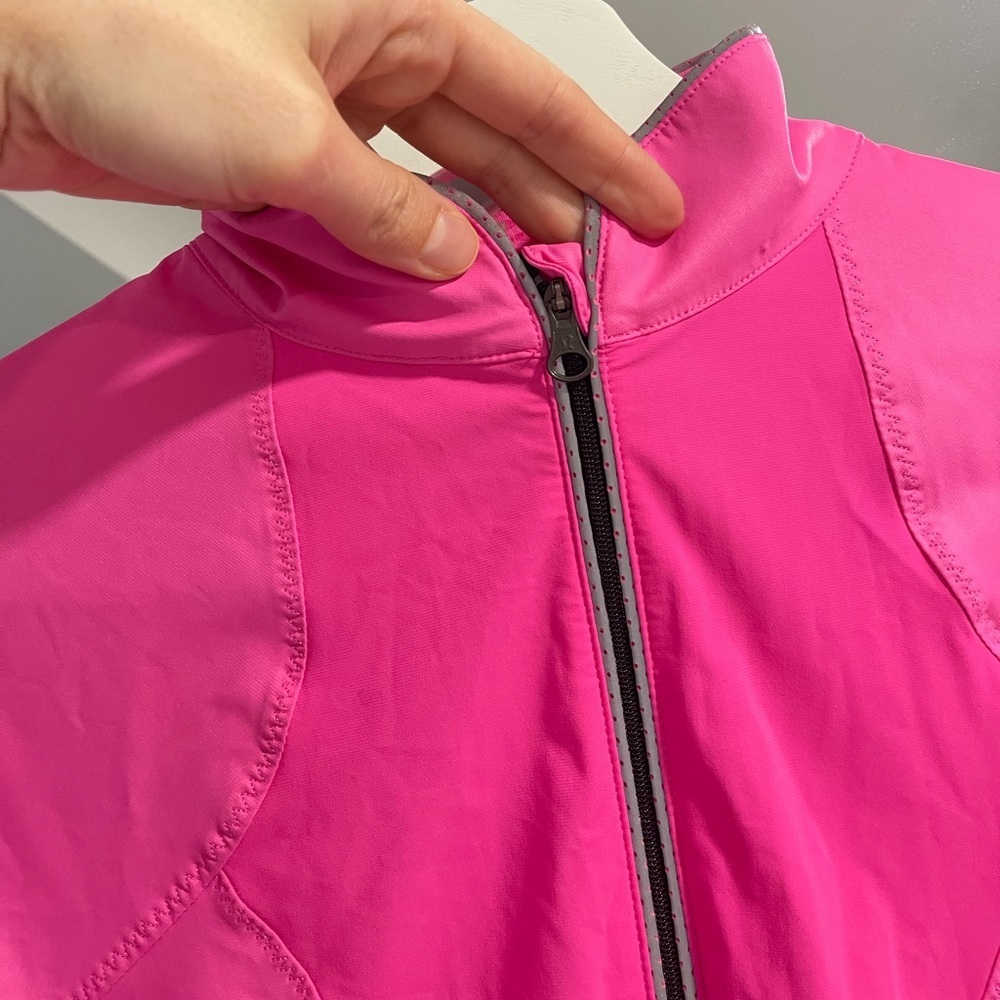 Lululemon Paceline Jacket
Pinkelicious size 6 cycling workout hoodless zip up - Picture 9 of 14